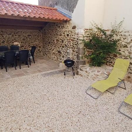 Gite De La Fecleval 6 Personnes Proche Du Puy Dufou Saint-Mesmin  Bagian luar foto
